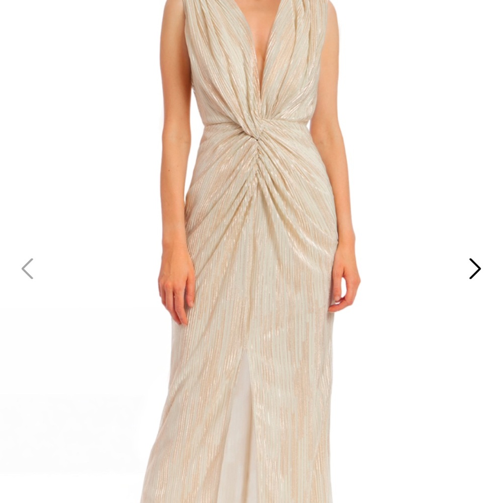 Brand New Jewel Badgley Mischka Eva Champagne Plunge Sleeveless Maxi Gown